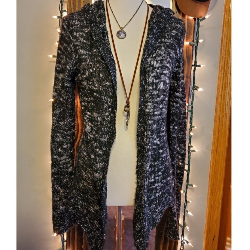 Black long sleeve sweater size large